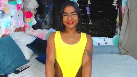 Snapshot of karly_coffe chatting on February 27, 5:51 am KARLY.  online show from February 27, 5:51 am