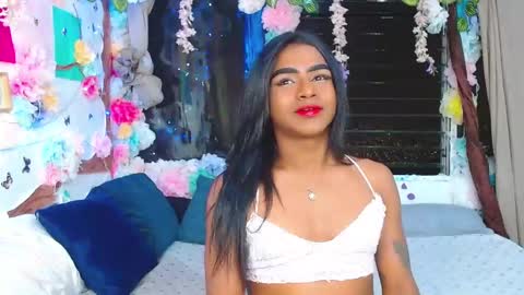 Snapshot of karly_coffe chatting on March 2, 4:39 am KARLY.  online show from March 2, 4:39 am