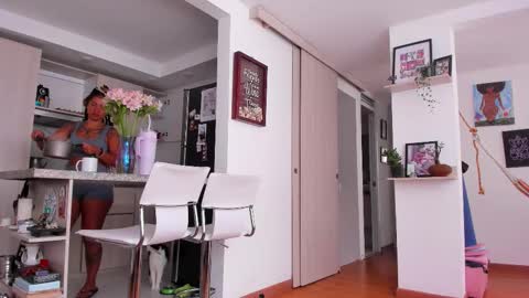 Karlye online show from December 4, 1:11 pm