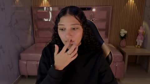 karol1_s online show from May 23, 3:02 am