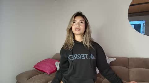 karol_goode online show from February 4, 8:35 pm