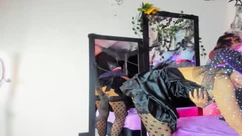 Karol online show from October 21, 8:45 pm