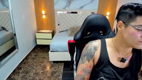 Karol and Luna online show from March 27, 7:37 pm