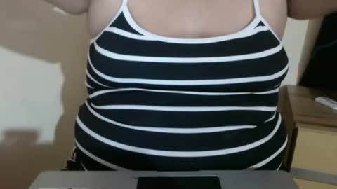 karolbb21 online show from February 12, 1:04 pm