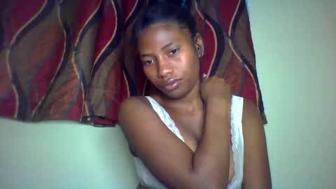 karoliee online show from June 3, 4:56 pm