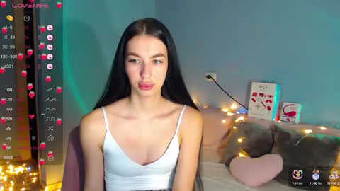 Snapshot of karolina_hottie_ chatting on October 6, 2:07 am Kira online show from October 6, 2:07 am