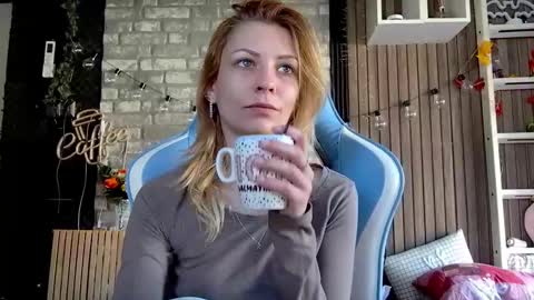 karoline121 online show from March 5, 8:56 am