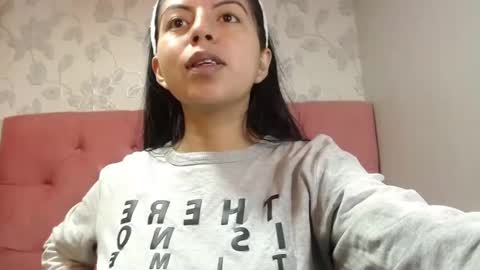 Isa online show from December 15, 2:40 am