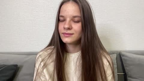 Lia online show from April 3, 4:25 pm