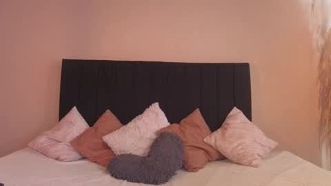 kassandra james online show from December 15, 1:18 pm