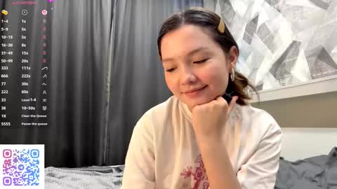 Kira online show from October 26, 8:19 pm