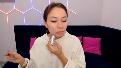 kat__cat online show from April 9, 12:36 am