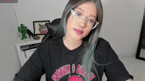 Alicia online show from November 11, 11:51 pm