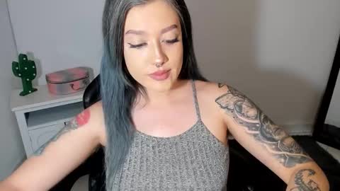 Alicia online show from October 13, 5:20 am