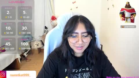 Snapshot of kat_ly_chan chatting on February 21, 2:48 pm Kat       online show from February 21, 2:48 pm