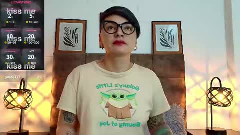 kat paradisse online show from June 7, 2:33 pm
