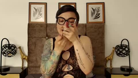 kat paradisse online show from October 2, 10:52 pm