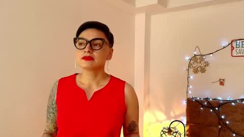 kat paradisse online show from December 16, 12:33 pm