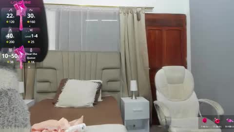 kataleya_zuluaga online show from February 15, 3:20 am