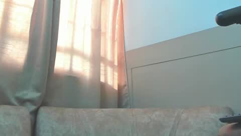 kataleya_zuluaga online show from January 28, 2:21 pm