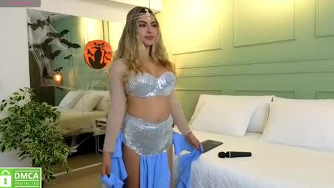 Kat online show from October 31, 12:38 pm