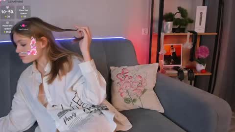 Kate online show from December 6, 11:28 am