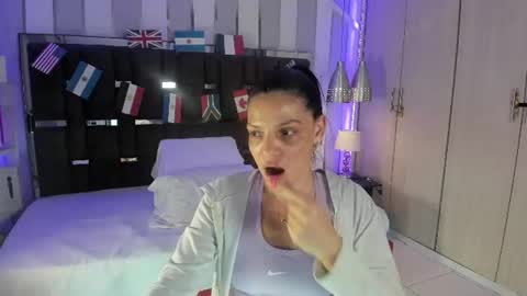 kate_roose online show from June 17, 4:17 am