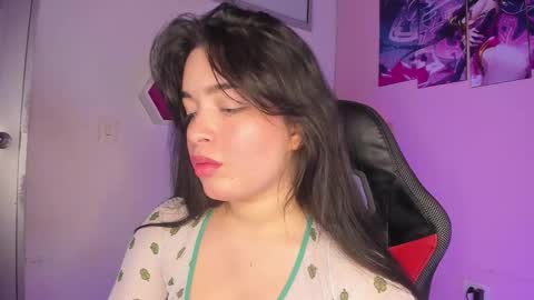 Snapshot of kateleeh_ chatting on September 25, 10:50 pm Kate  online show from September 25, 10:50 pm