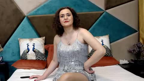 KateQueenston --  online show from May 22, 4:47 pm