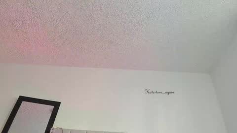 love meeee online show from October 5, 8:27 pm