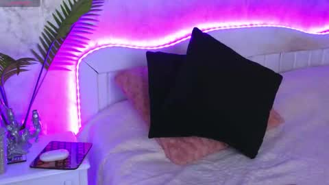 KateyRiva online show from November 24, 6:28 pm