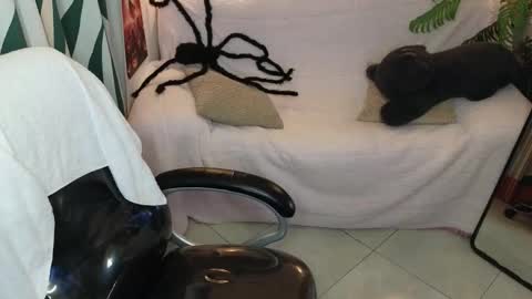 Snapshot of kathie_lozada chatting on October 24, 4:24 am kathie_lozada online show from October 24, 4:24 am