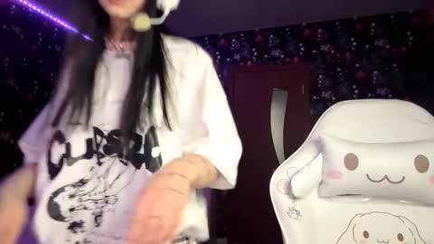 Luna online show from February 16, 3:32 pm