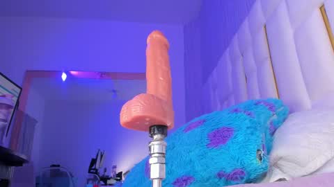 Kathy  online show from February 9, 6:11 am