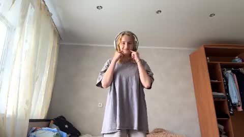 Mary online show from July 17, 7:21 am