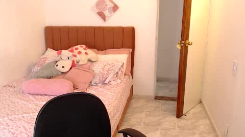 Kathy online show from November 28, 8:05 pm