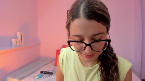 Khaterine online show from March 3, 1:23 pm