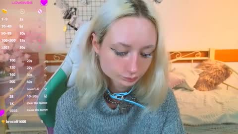 Katia  online show from April 4, 5:36 am