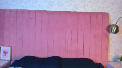 katiawilson  online show from February 9, 2:42 pm