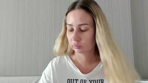 Katie online show from June 16, 4:27 am