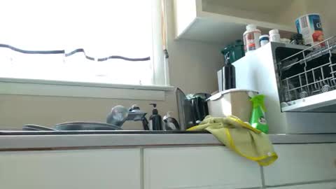 Snapshot of katieericson13 chatting on February 10, 7:38 pm Kate online show from February 10, 7:38 pm