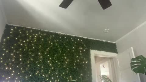 Snapshot of katieericson13 chatting on December 30, 4:40 pm Kate online show from December 30, 4:40 pm