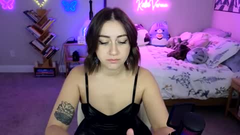 Katie Verona online show from February 25, 11:59 pm