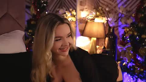 KatJolie online show from December 14, 8:48 pm