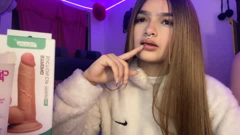 Katleen. online show from December 6, 5:03 am