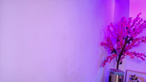 Katrina online show from December 13, 7:53 pm