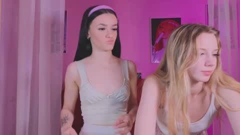 katt_yy online show from February 23, 6:45 pm