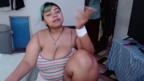katteyes_ online show from May 9, 9:10 pm