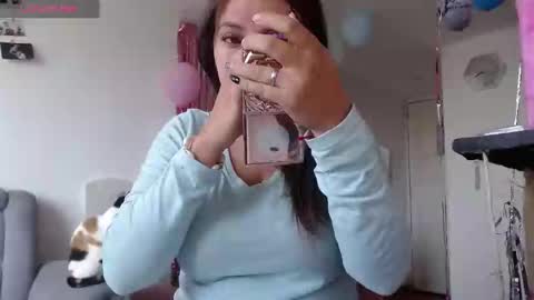 Snapshot of kattie_love chatting on February 3, 8:57 pm kattie online show from February 3, 8:57 pm