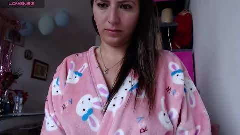 Snapshot of kattie_love chatting on February 22, 1:13 pm kattie online show from February 22, 1:13 pm